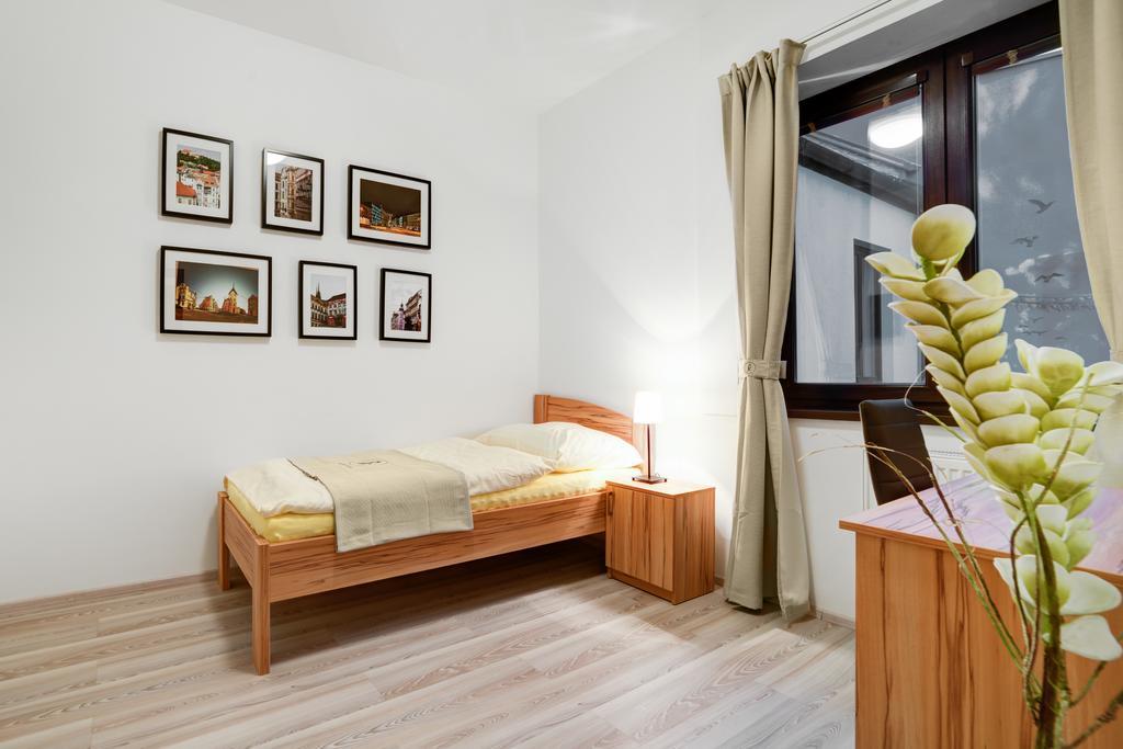 Penzion Kralovska Cesta Μπρνο Δωμάτιο φωτογραφία